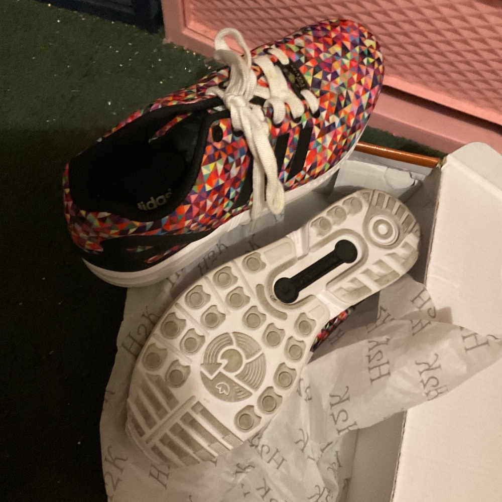 Adidas Torison size 6